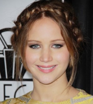 Your make-up and outfit are important elements of your <b>overall style</b>, <b>...</b> - Jennifer-Lawrence-Hollywood-Stars-Rich-and-Famous-Celebrities-Movie-Stars-Star-of-the-Week-Beverly-Hills-Magazine-Hollywood-Magazines-Celebrity-Style--300x336