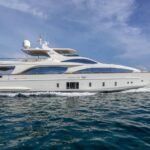 Azimut Grande 105 Yacht For Sale $5,490,000 #beverlyhills #beverlyhillsmagazine #bevhillsmag #yacht #megayachts #travel #luxury #lifestyle