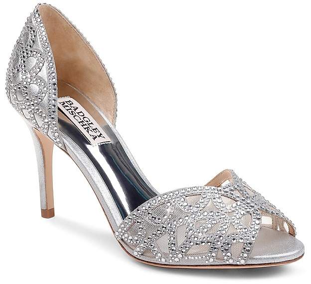 Classy Badgley Mischka Pumps. BUY NOW!!! #BevHillsMag #beverlyhillsmagazine #fashion #style #shopping