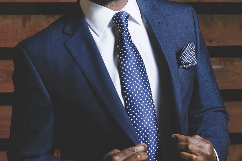 5 Ways Cheap Hangers Are Absolutely Ruining Your Suits - Butler Luxury