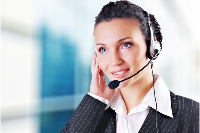 Good Customer Service and Service Providers #beverlyhills #beverlyhillsmagazine #bevhillsmag #customerservice #customercareagent #serviceprovider #customersupport #successfulbusiness