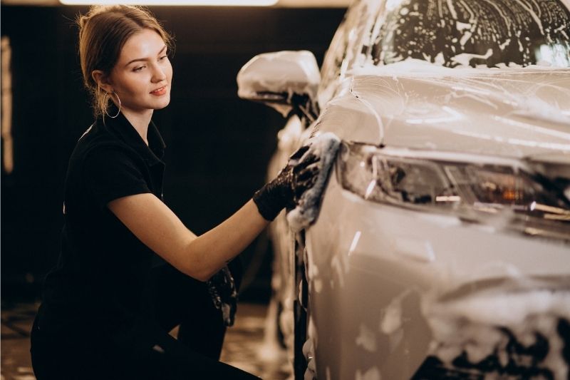 How To Keep Your Car Looking Great #beverlyhills #beverlyhillsmagazine #bevhillsmag #keepyourcarlookinggreat #sportscar #carcare
