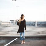 How to Fix Ripped Jeans: 6 Methods to Try #beverlyhills #beverlyhillsmagazine #patchlesstechnique #handembroidery #rippedjeans #sewingmachine #bevhillsmag
