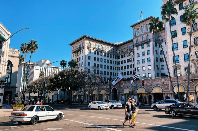 If You Live in Beverly Hills, You Probably Did Something Worth Writing A Memoir About #beverlyhills #beverlyhillsmagazine #liveinbeverlyhills #writingservices