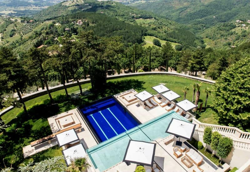 Enjoy #Italy with this Luxury Gubbio #Villa $21,050,000 #beverlyhills #beverlyhillsmagazine #luxury #realestate #homesforsale #gubbio #dreamhomes #beverlyhills #bevhillsmag #beverlyhillsmagazine