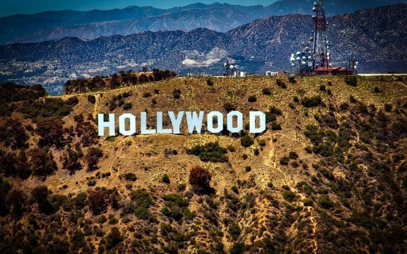 Making It in Hollywood: Tips on How to Get Noticed #beverlyhills #beverlyhillsmagazine #hollywood #makingitinhollywood #acting #movieindustry #filmschool #noauditionissmall #networking #biggestfilmindustry #bevhillsmag
