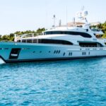 Planning a Yacht Party? Here's How to Prepare #beverlyhills #beverlyhillsmagazine #yachtparty #planningayachtparty #perfectmusic #rightdecorations