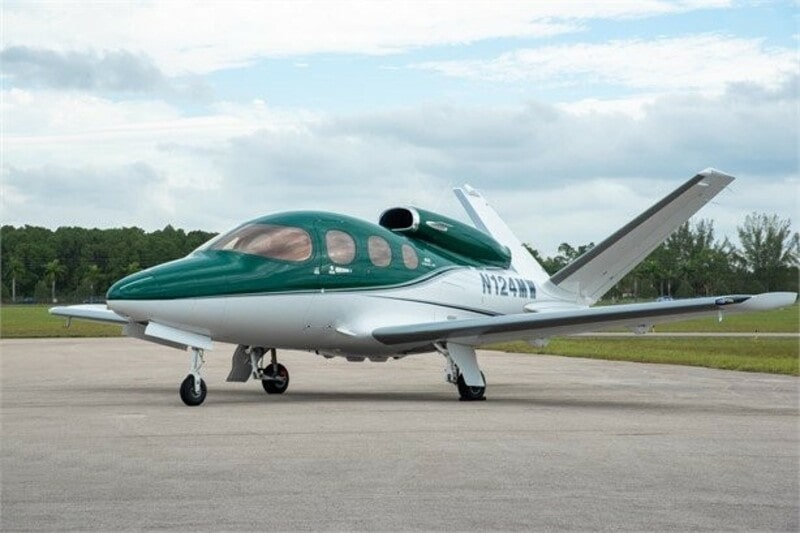 Cirrus Vision SF50-G2 #jets #privatejets #bevhillsmag #beverlyhillsmagazine #beverlyhills