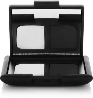 Smoky Eye Shadow Kit. BUY NOW!!! #beverlyhillsmagazine #beverlyhills #bevhillsmag #makeup #beauty #skincare