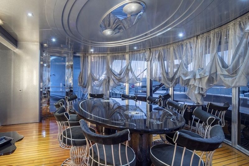 Ultimate Luxury Yacht: Thunder 164' Oceanfast #beverlyhills #beverlyhillsmagazine #bevhillsmag #thunder164' #oceanfast #ultimateluxuryyacht #superyacht