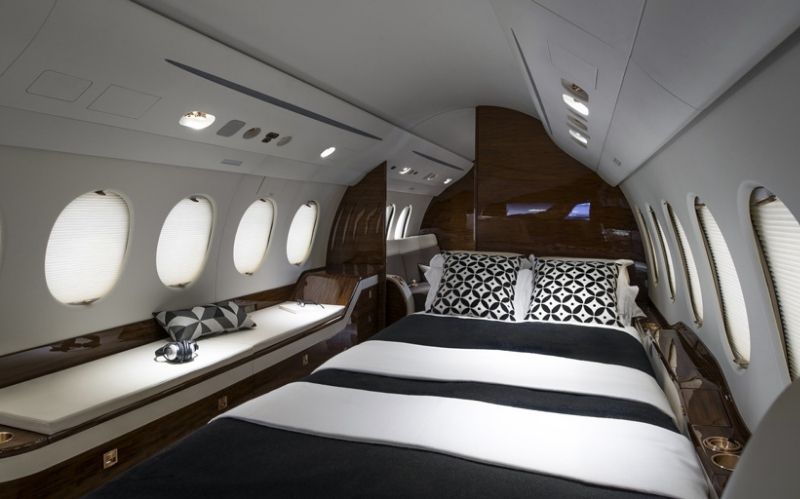 Long Range Business Jet: The Falcon 7X ⋆ Beverly Hills Magazine