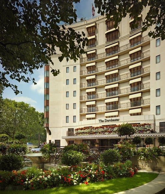 The #Dorchester: Iconic Luxury Hotel in London #Fivestarhotels #exclusiveescapes #vacation #luxurylifestyle #london #hotels #travel #luxury #hotels #exclusive #getaway #destinations #england #beautiful #life #traveling #bucketlist #beverlyhills #BevHillsMag #vacation #travel