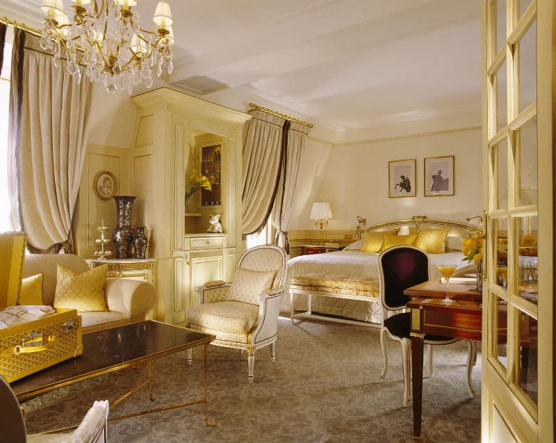 Le Meurice Hotel: Luxury in Paris, France #Fivestarhotels #exclusiveescapes #vacation #luxurylifestyle #french #hotels #travel #luxury #hotels #exclusive #getaway #destinations #resorts #beautiful #life #traveling #bucketlist #beverlyhills #BevHillsMag #paris #france #vacation #travel 